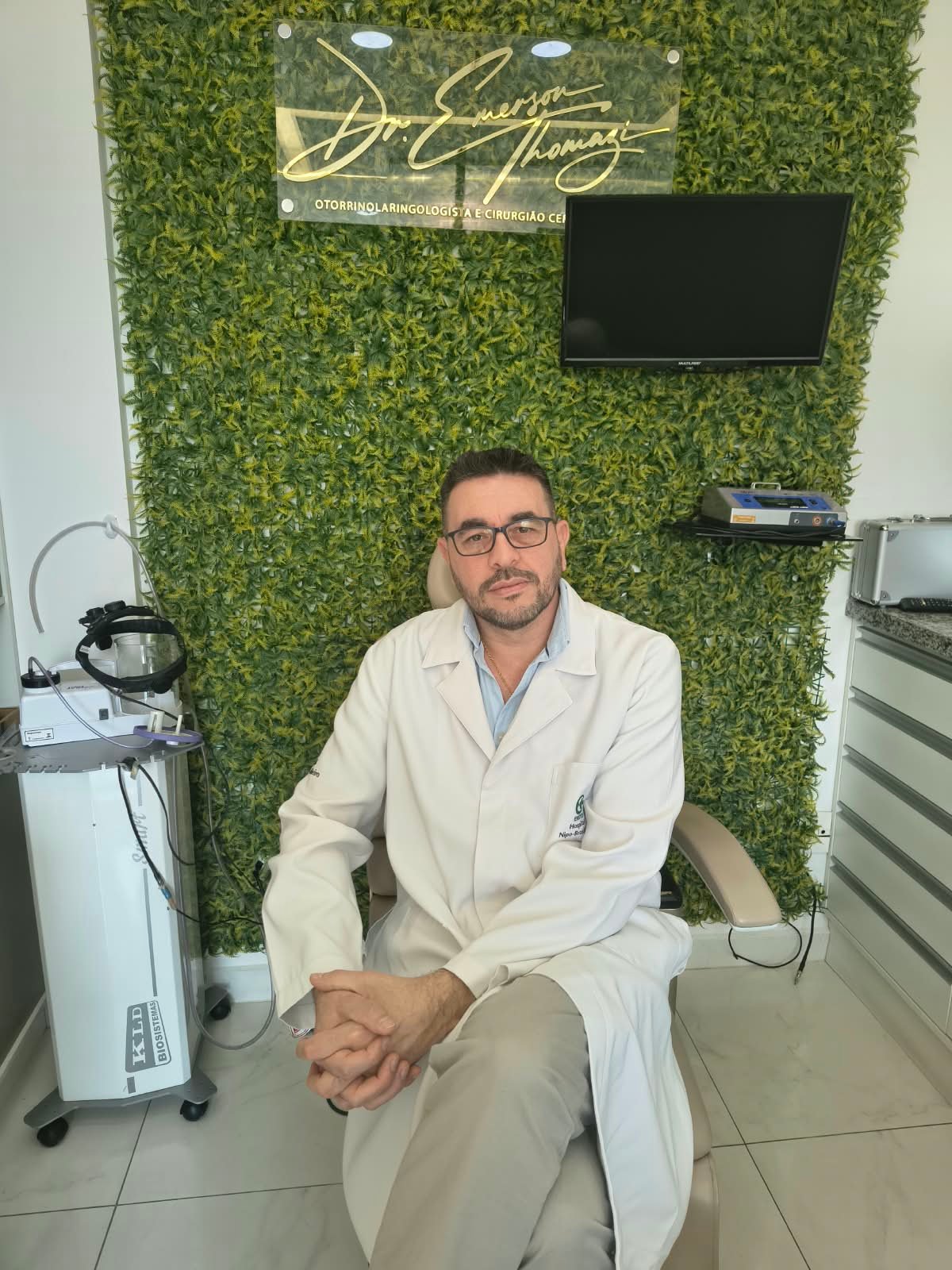Dr. Rodrigo Monteiro em atendimento